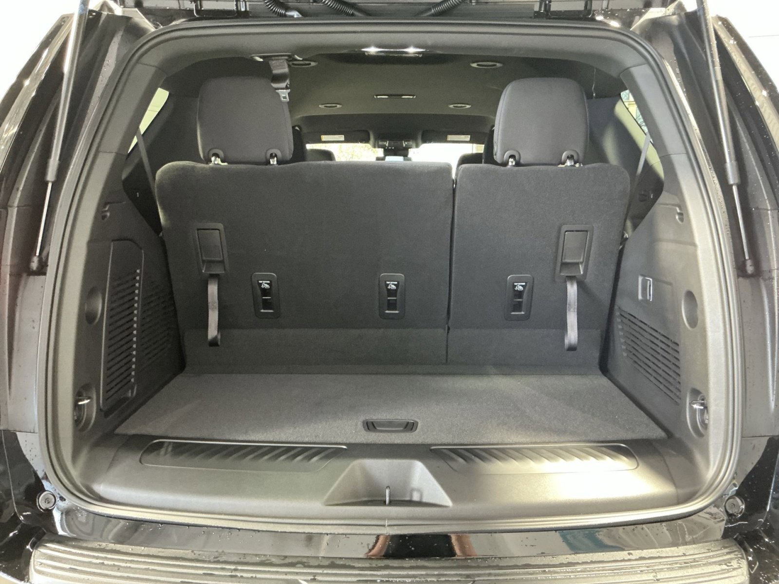 New 2026 Chevrolet Tahoe LS image 26