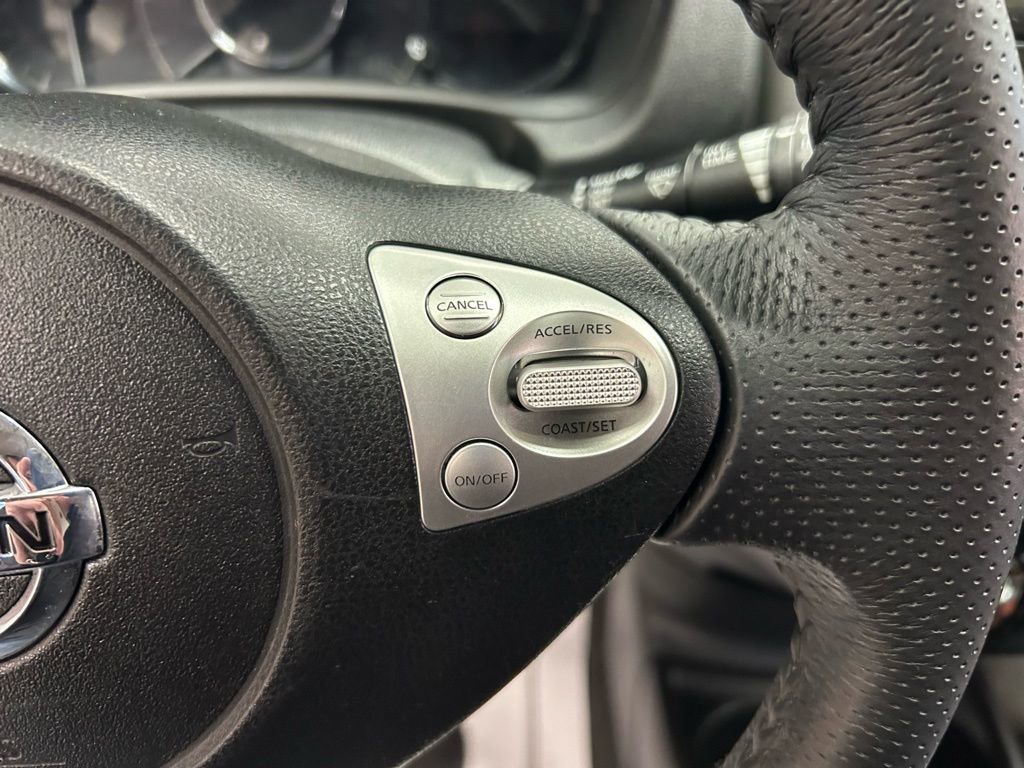 Used 2015 Nissan Versa Note SR w/ SR Convenience Package image 11