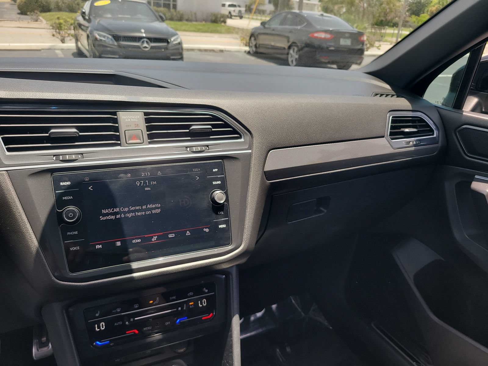 Used 2023 Volkswagen Tiguan SE R-Line FWD image 19