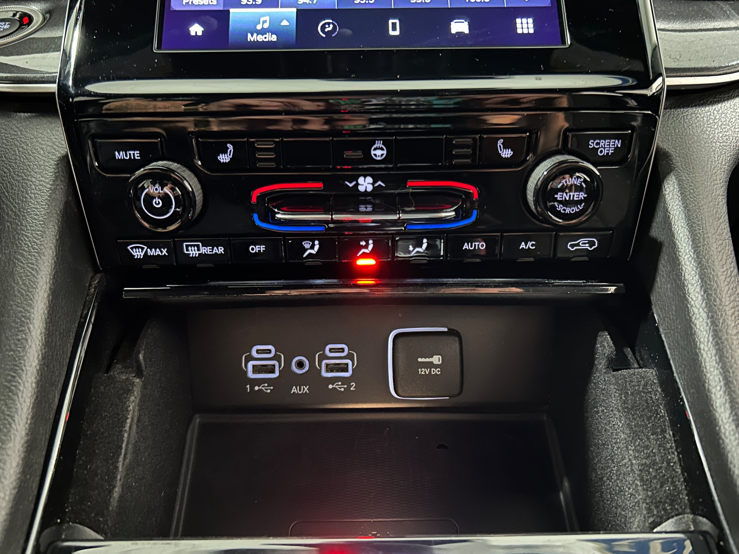 Used 2021 Jeep Grand Cherokee L Laredo AWD/4WD image 9