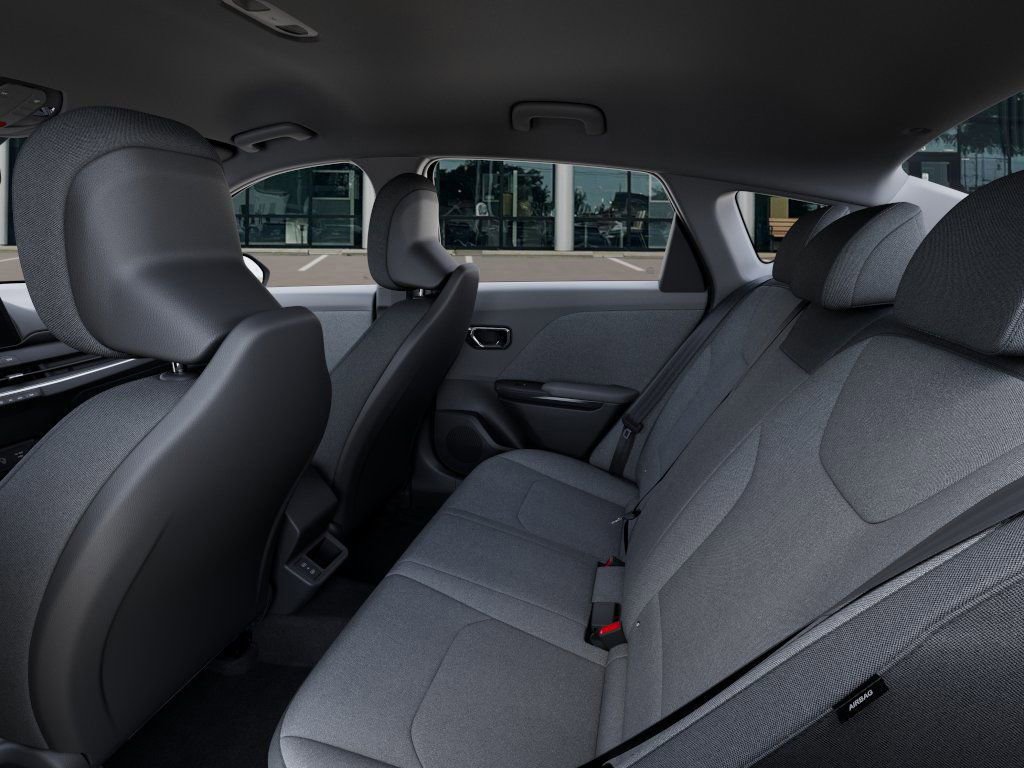 New 2025 Kia K4 LXS image 20