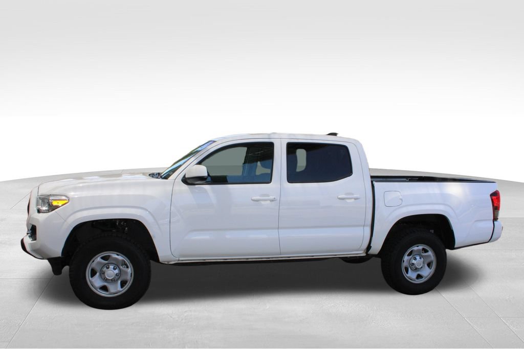 Used 2020 Toyota Tacoma SR AWD/4WD image 12