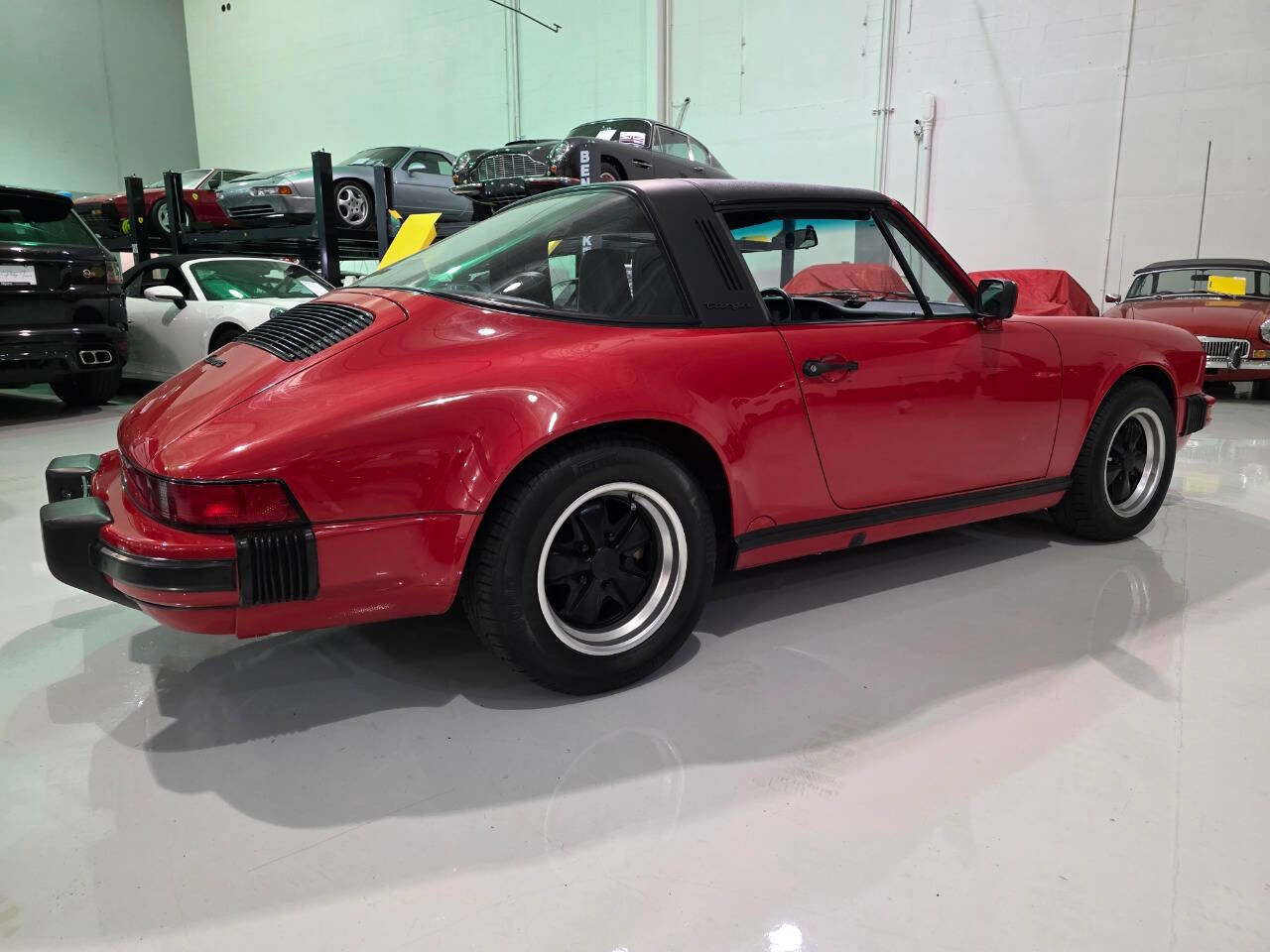 Used 1987 Porsche 911 Carrera RWD image 23