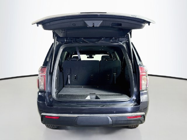 Used 2022 Chevrolet Suburban LT RWD image 34