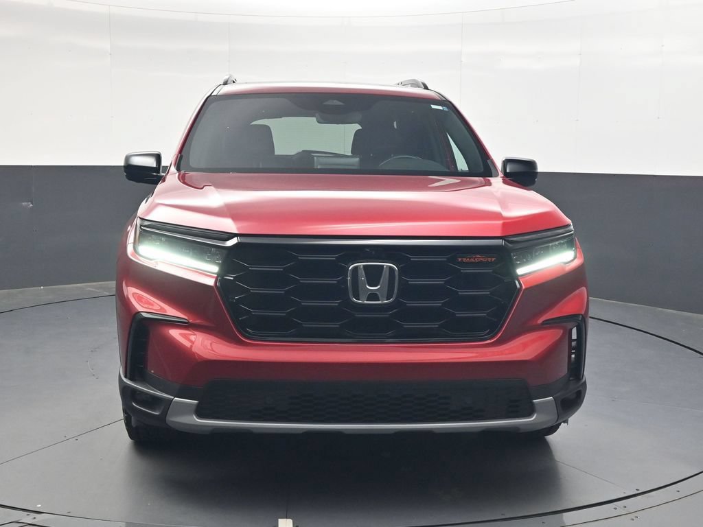 Certified 2025 Honda Pilot TrailSport image 9