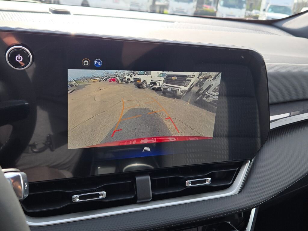 New 2026 Chevrolet Equinox LT w/ LPO, Floor Liner Package FWD image 26