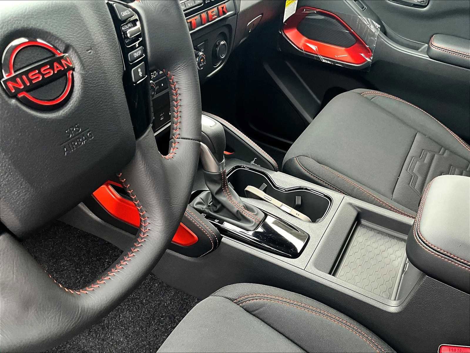 New 2025 Nissan Frontier PRO-4X image 13