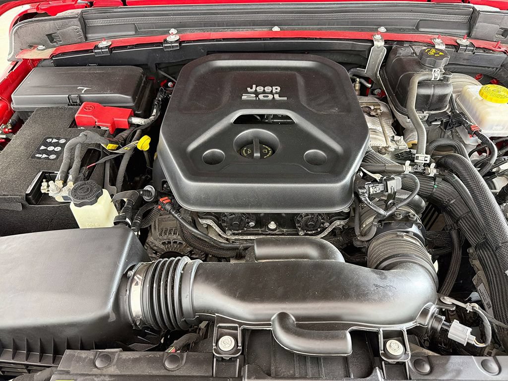 Used 2021 Jeep Wrangler Unlimited Sahara w/ Uconnect 4C Nav & Sound Group AWD/4WD image 16