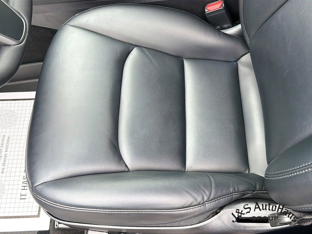 Used 2020 Tesla Model Y Long Range AWD/4WD image 25