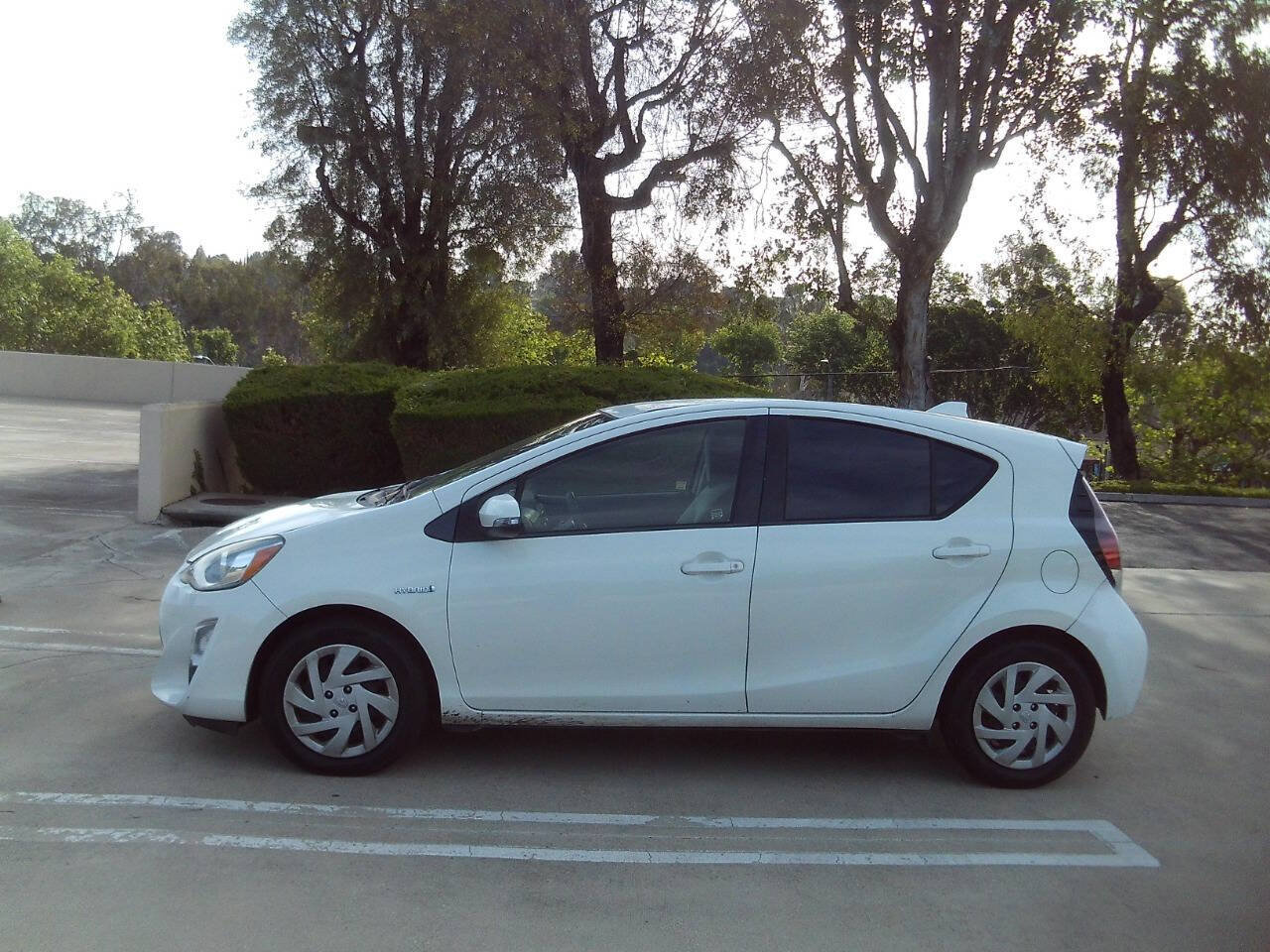 Used 2015 Toyota Prius C One FWD image 11