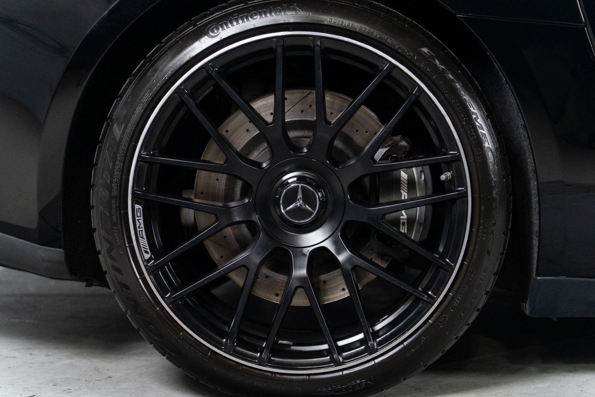 Used 2017 Mercedes-Benz AMG GT Coupe w/ Exclusive Interior Package image 22