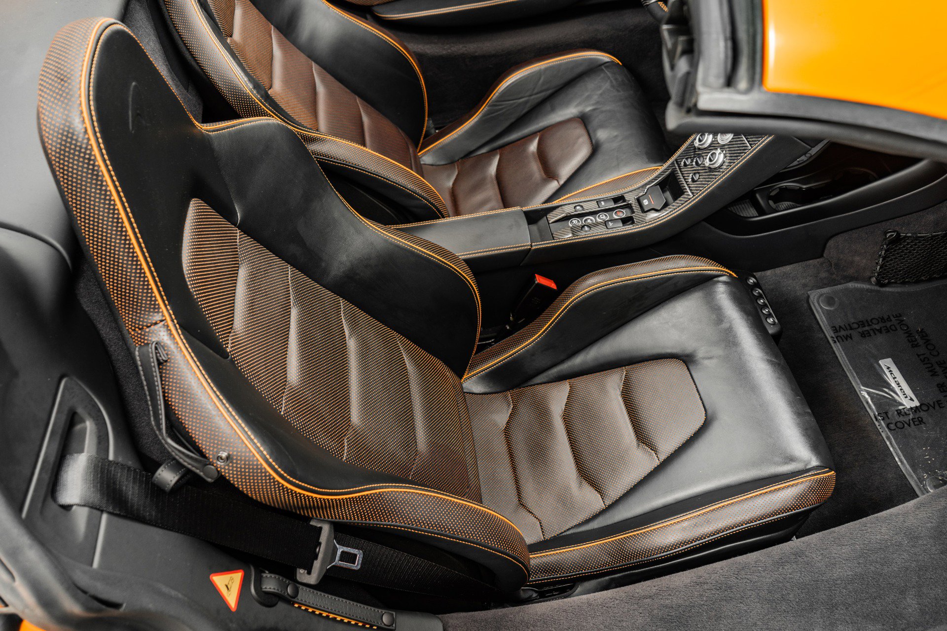 Used 2015 McLaren 650S Spider RWD image 24