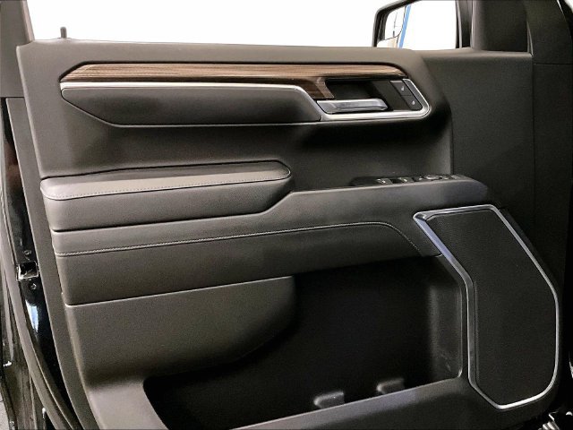 Used 2022 Chevrolet Silverado 1500 LT AWD/4WD image 23