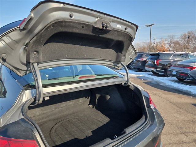 Certified 2025 Hyundai Elantra SEL image 29