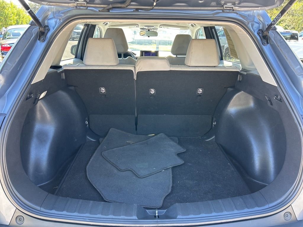 Used 2023 Toyota Corolla Cross LE FWD image 40