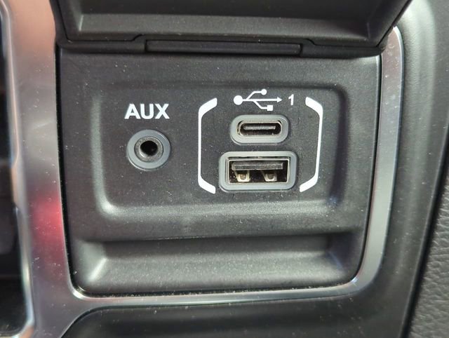Certified 2021 Jeep Gladiator Sport AWD/4WD image 26