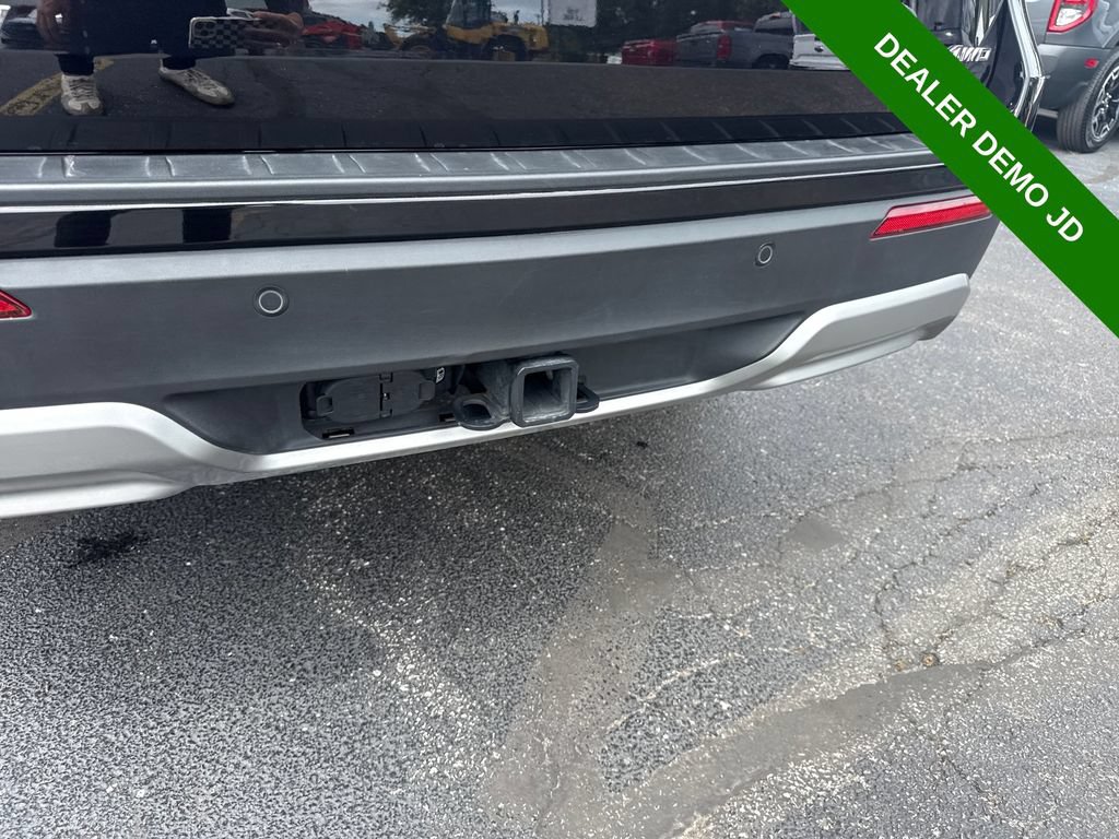 Used 2025 Ford Explorer Platinum AWD/4WD image 9