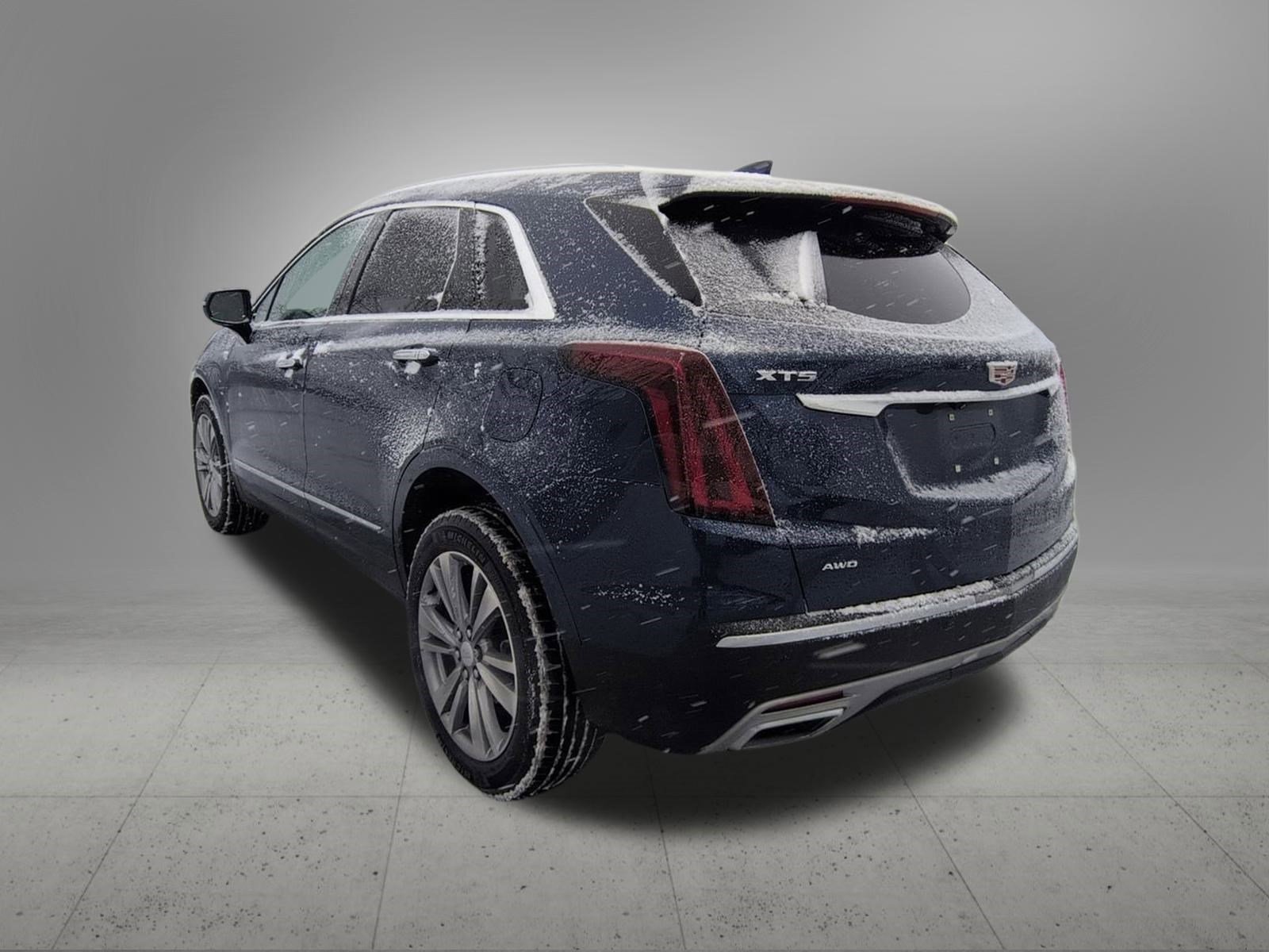 Certified 2024 Cadillac XT5 Premium Luxury image 4