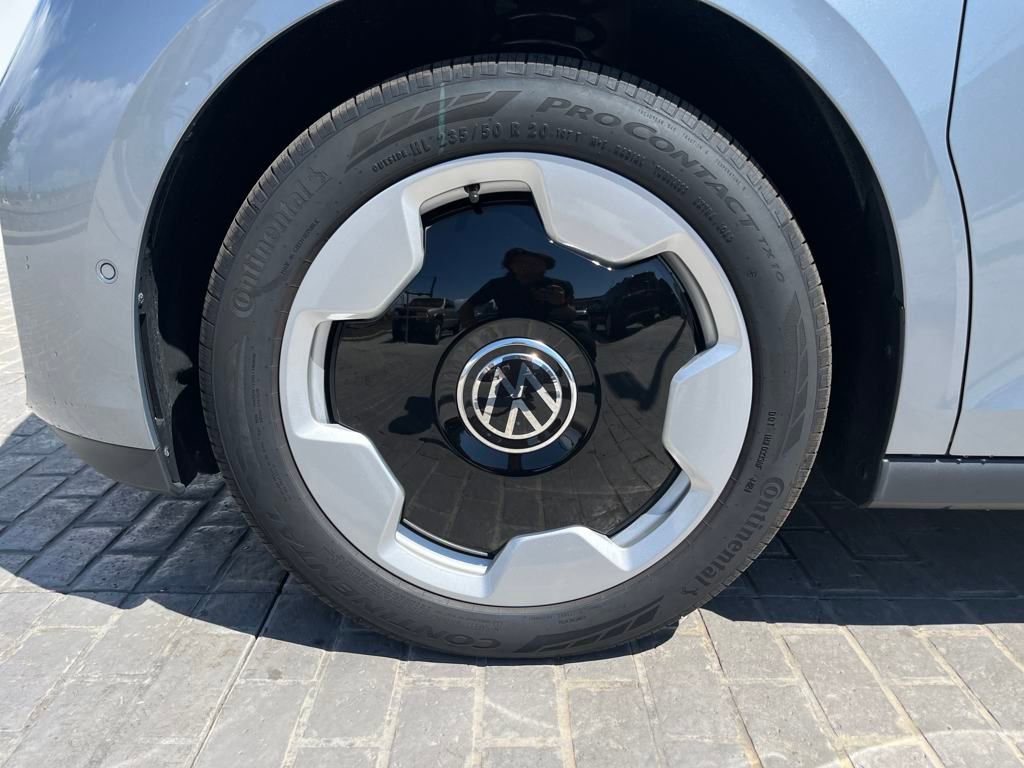 New 2025 Volkswagen ID. Buzz Pro S image 58