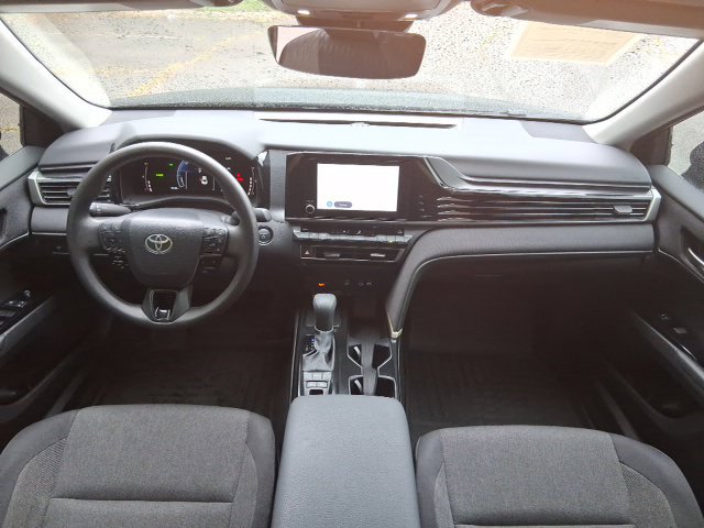 Used 2025 Toyota Camry LE FWD image 12