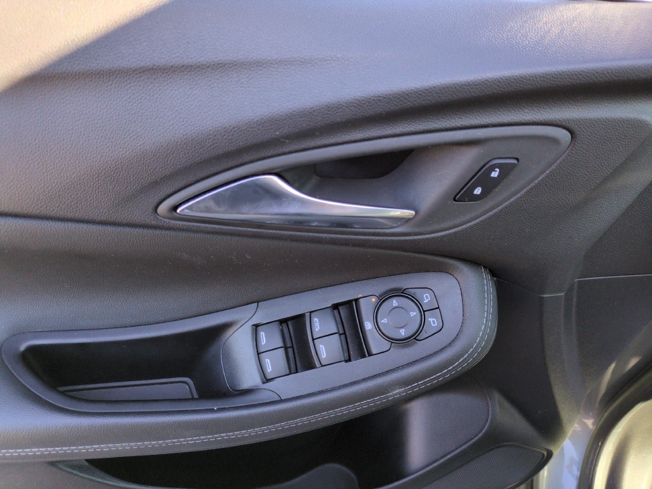 Used 2024 Buick Encore GX Preferred FWD image 12