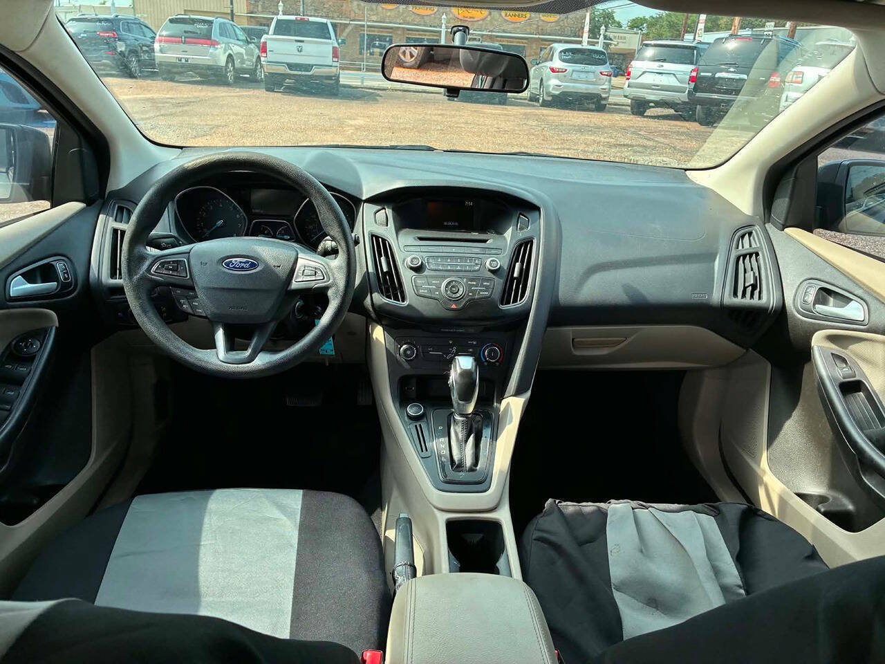 Used 2016 Ford Focus SE FWD image 12