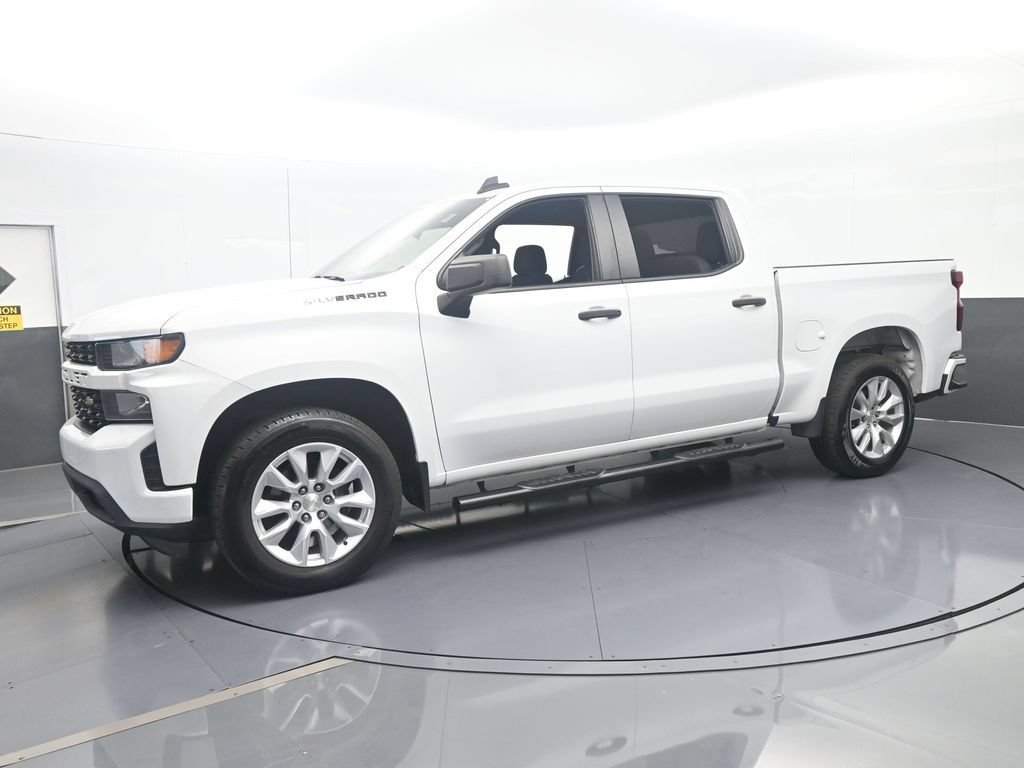 Used 2022 Chevrolet Silverado 1500 Custom RWD image 2