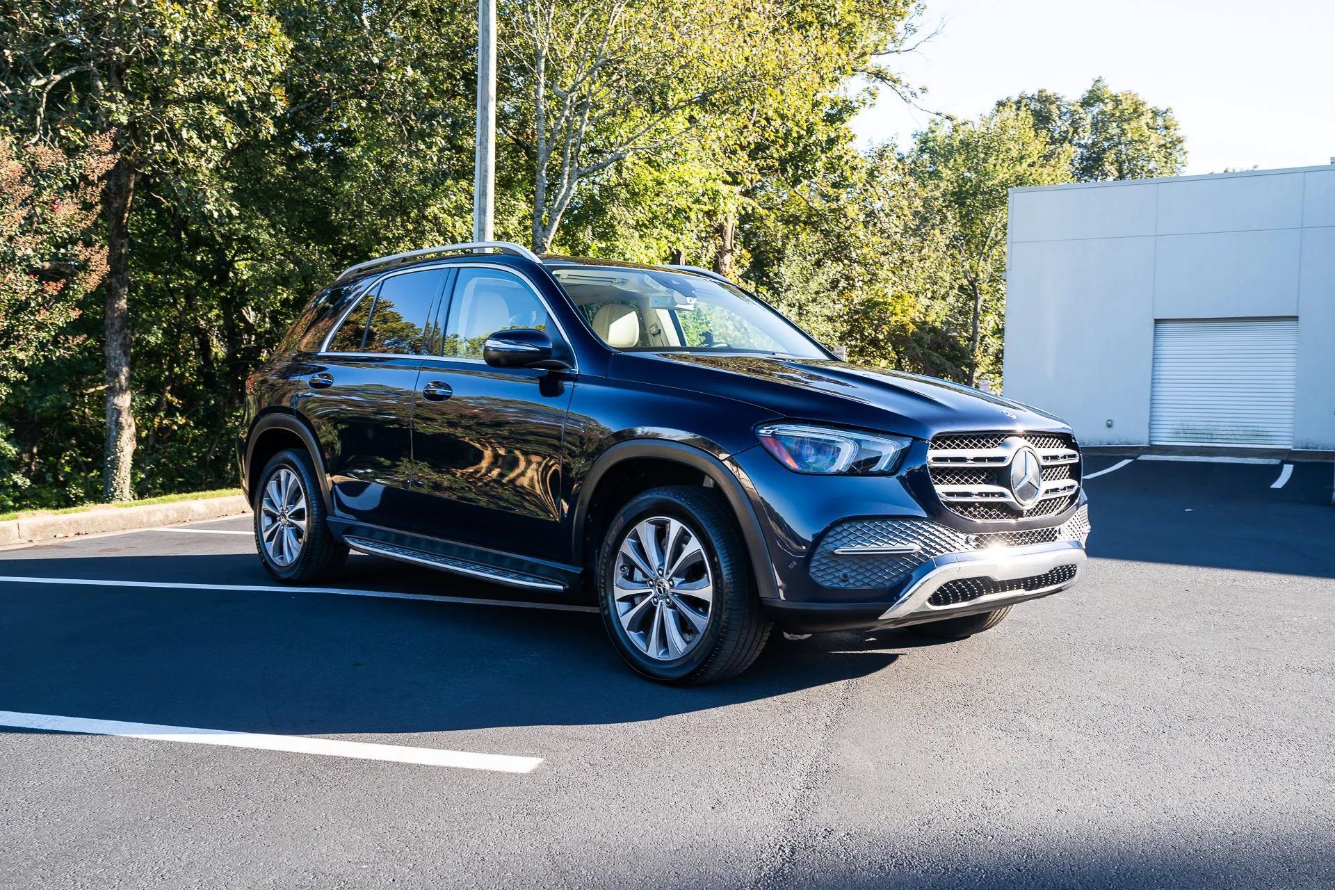 Used 2020 Mercedes-Benz GLE 350 4MATIC w/ Premium Package image 13