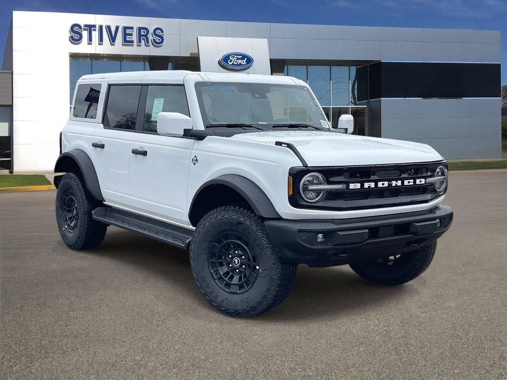 New 2026 Ford Bronco Outer Banks w/ Sasquatch Package