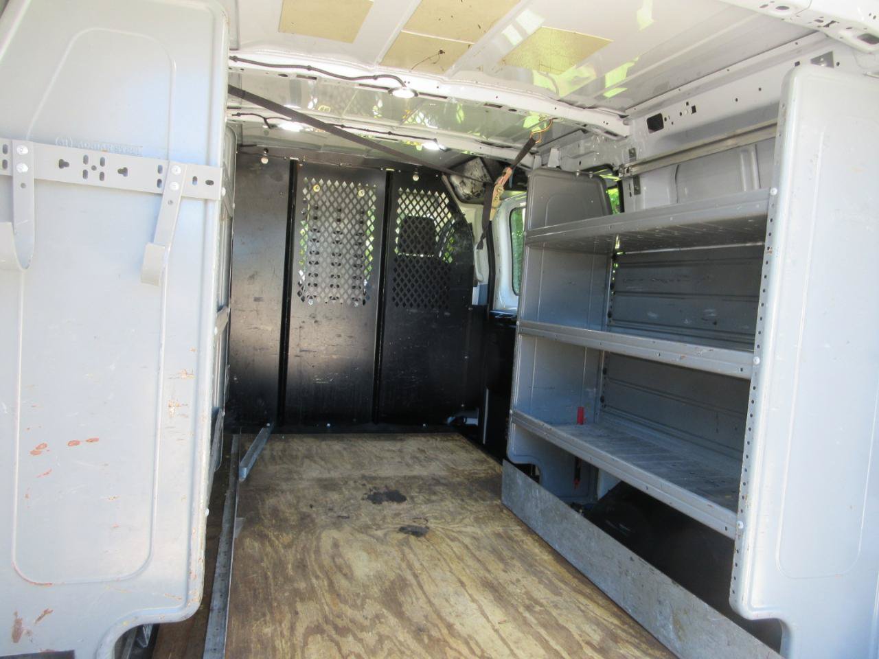 Used 2019 Ford Transit 250 130 Low Roof w/ Exterior Upgrade Package RWD image 39