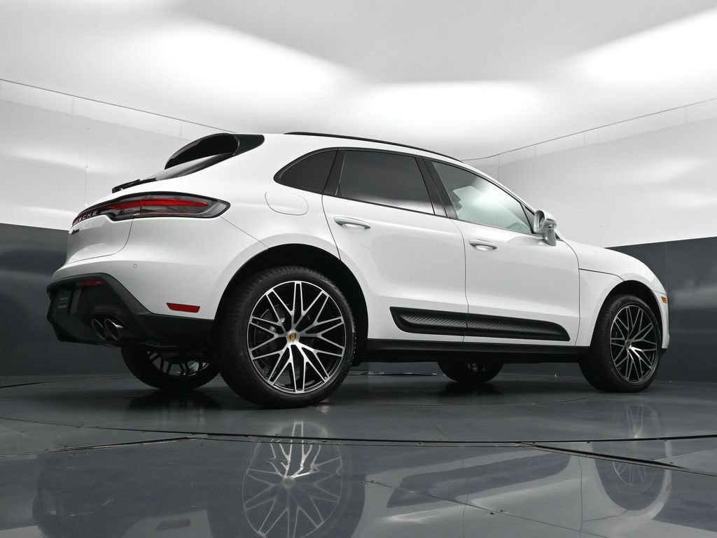 New 2026 Porsche Macan AWD/4WD image 26