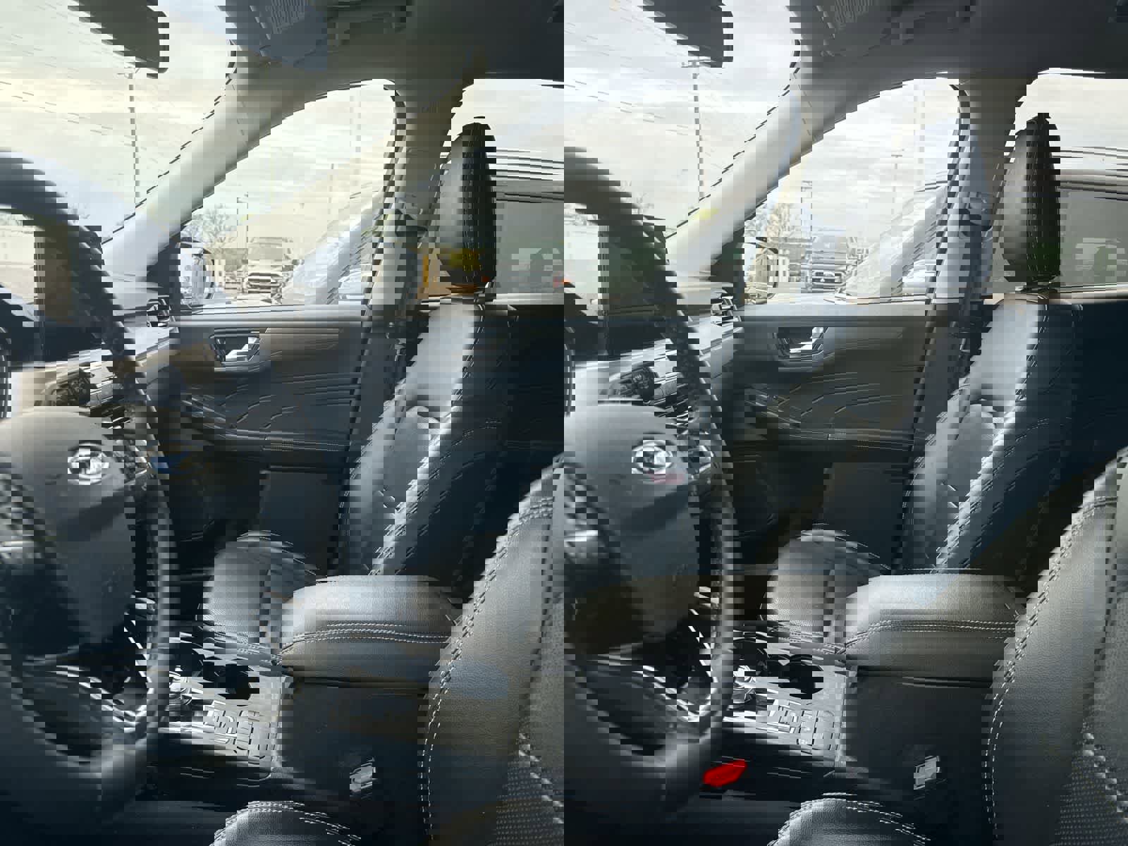 Used 2021 Ford Escape Titanium FWD image 31