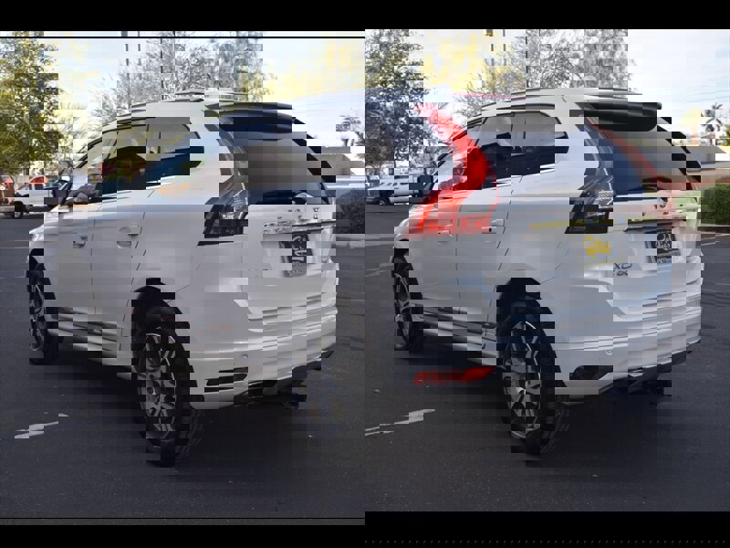 Used 2014 Volvo XC60 T6 image 6