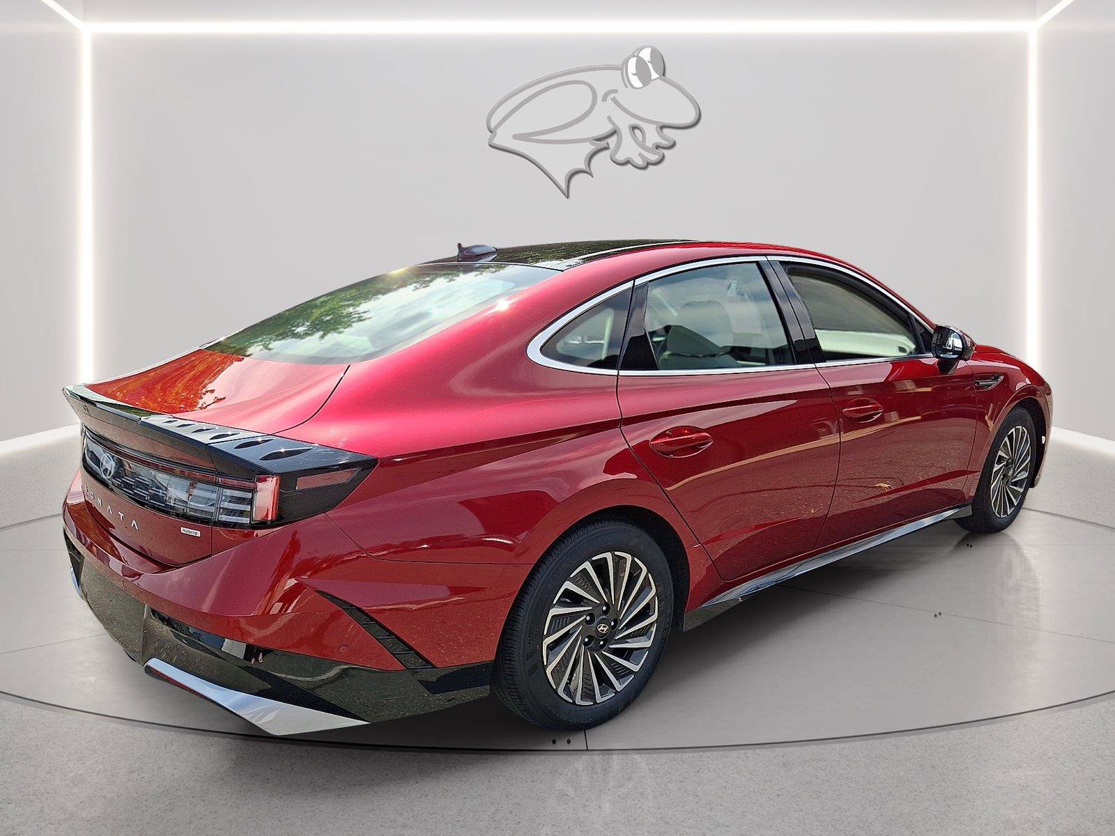 Used 2025 Hyundai Sonata Limited FWD image 5