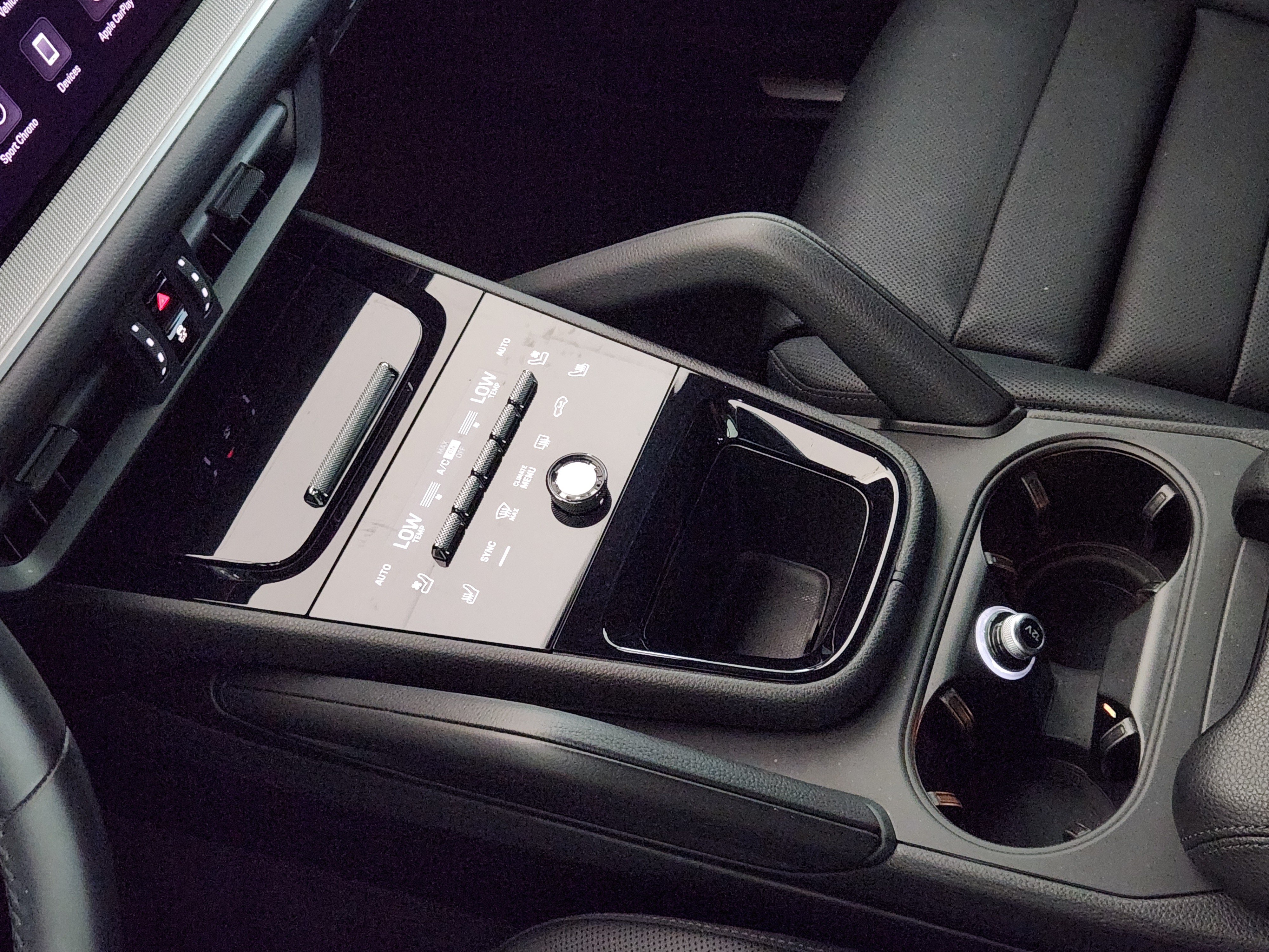 Certified 2025 Porsche Cayenne S AWD/4WD image 23