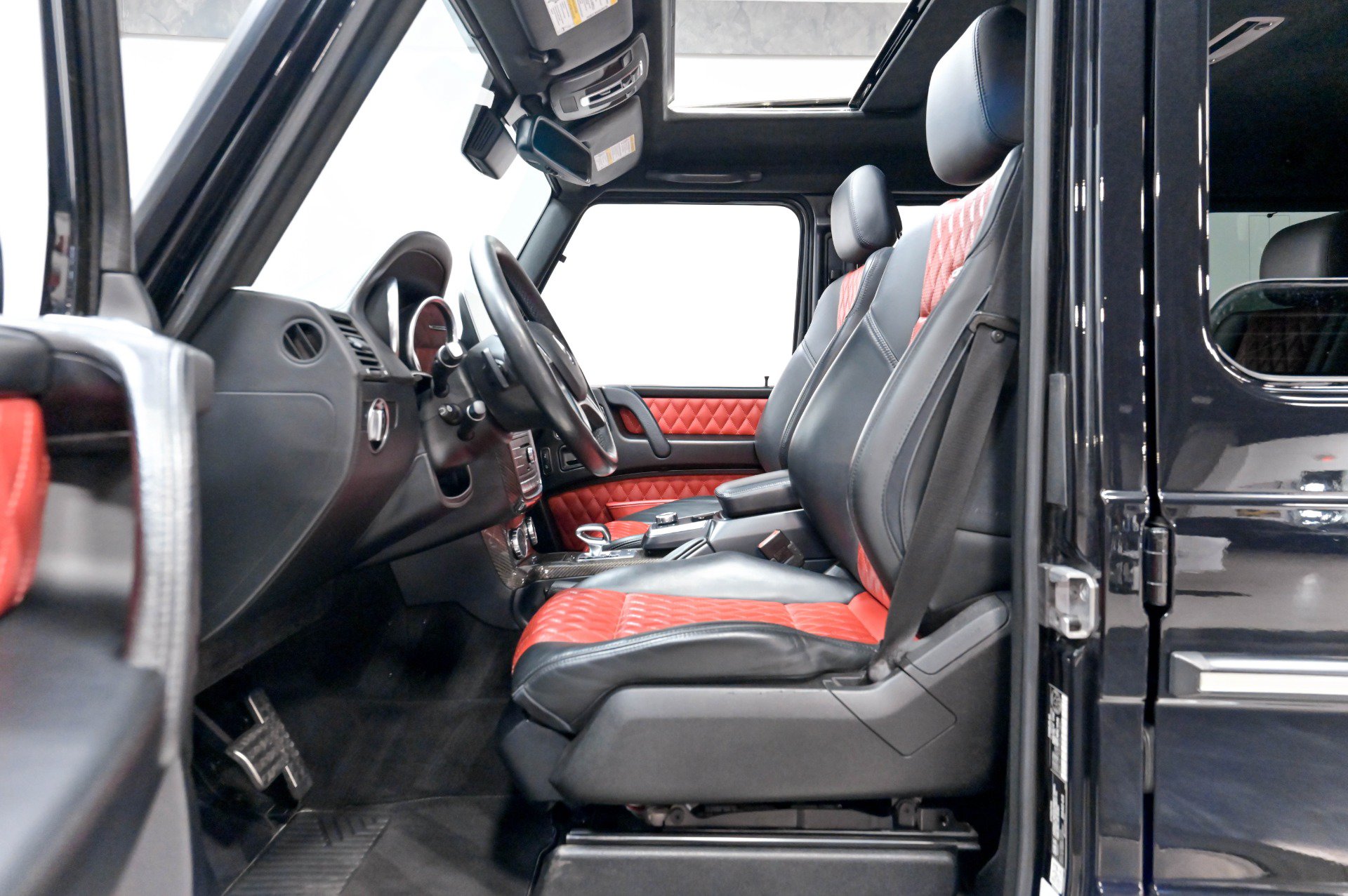 Used 2017 Mercedes-Benz G 63 AMG 4MATIC image 6
