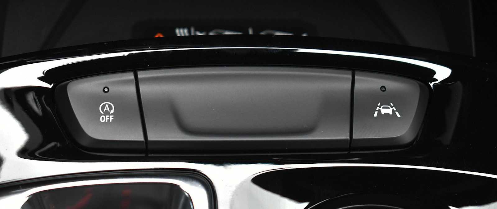 New 2026 Chevrolet Trax RS w/ Sunroof Package image 22