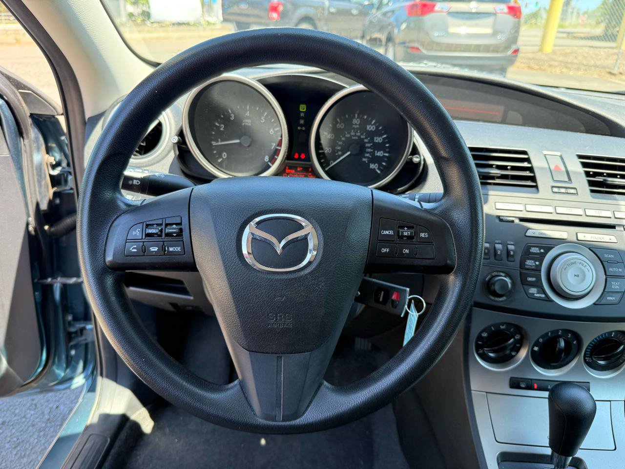 Used 2011 MAZDA MAZDA3 i Touring FWD image 21