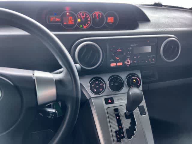 Used 2012 Scion xB FWD image 18