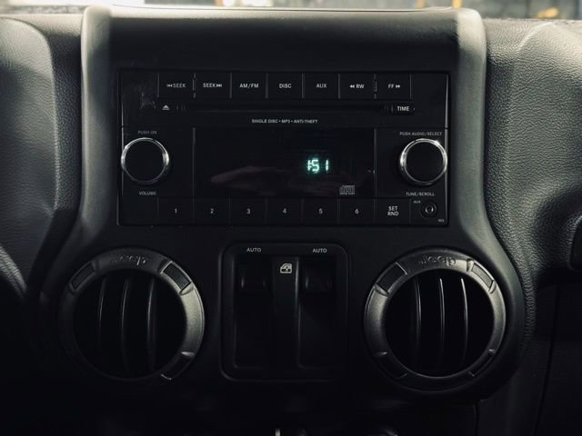 Used 2018 Jeep Wrangler Sport image 27
