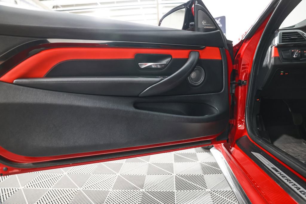 Used 2020 BMW M4 Coupe w/ Competition Package RWD image 30