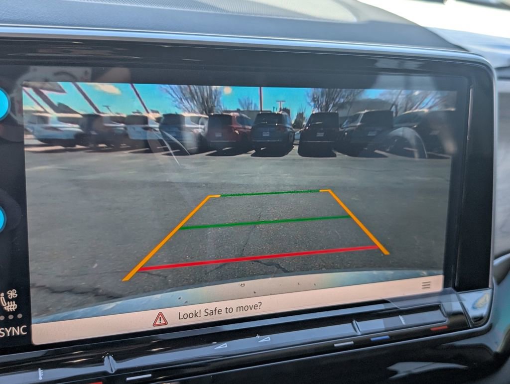 New 2025 Volkswagen Atlas SE image 14