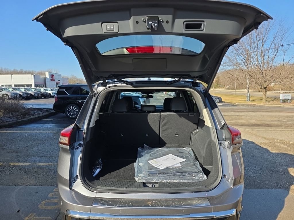 New 2026 Nissan Rogue Platinum w/ Platinum Premium Package image 7