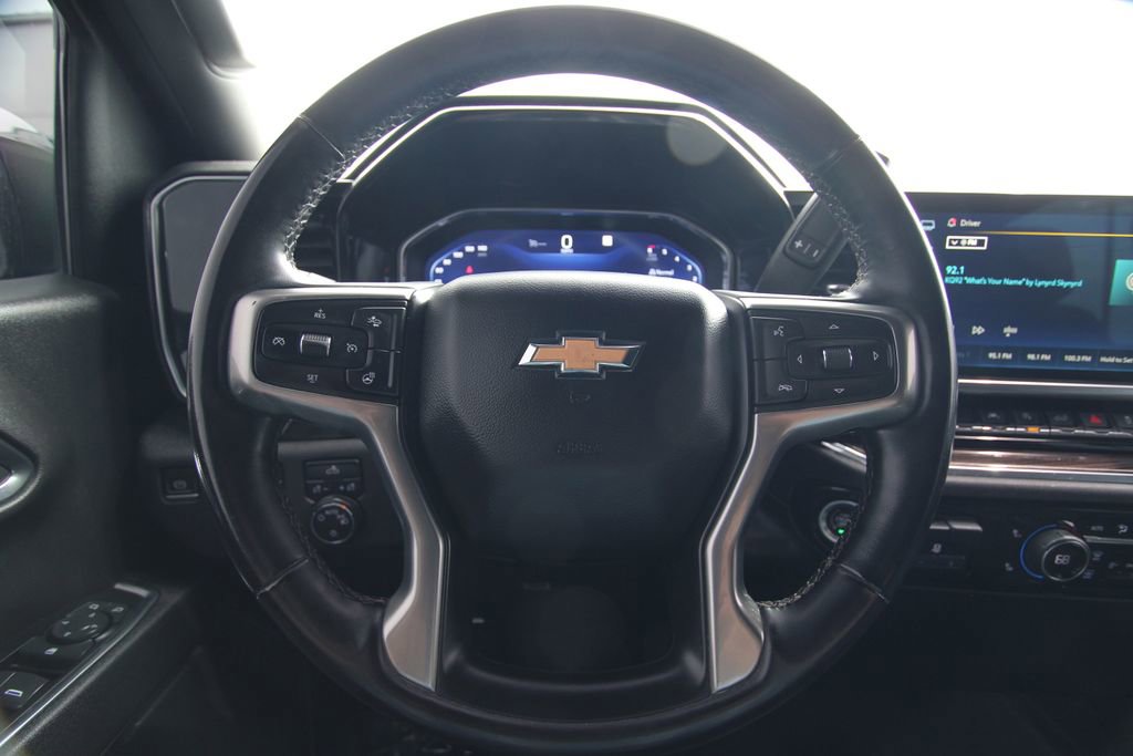 Used 2023 Chevrolet Silverado 1500 LT image 19