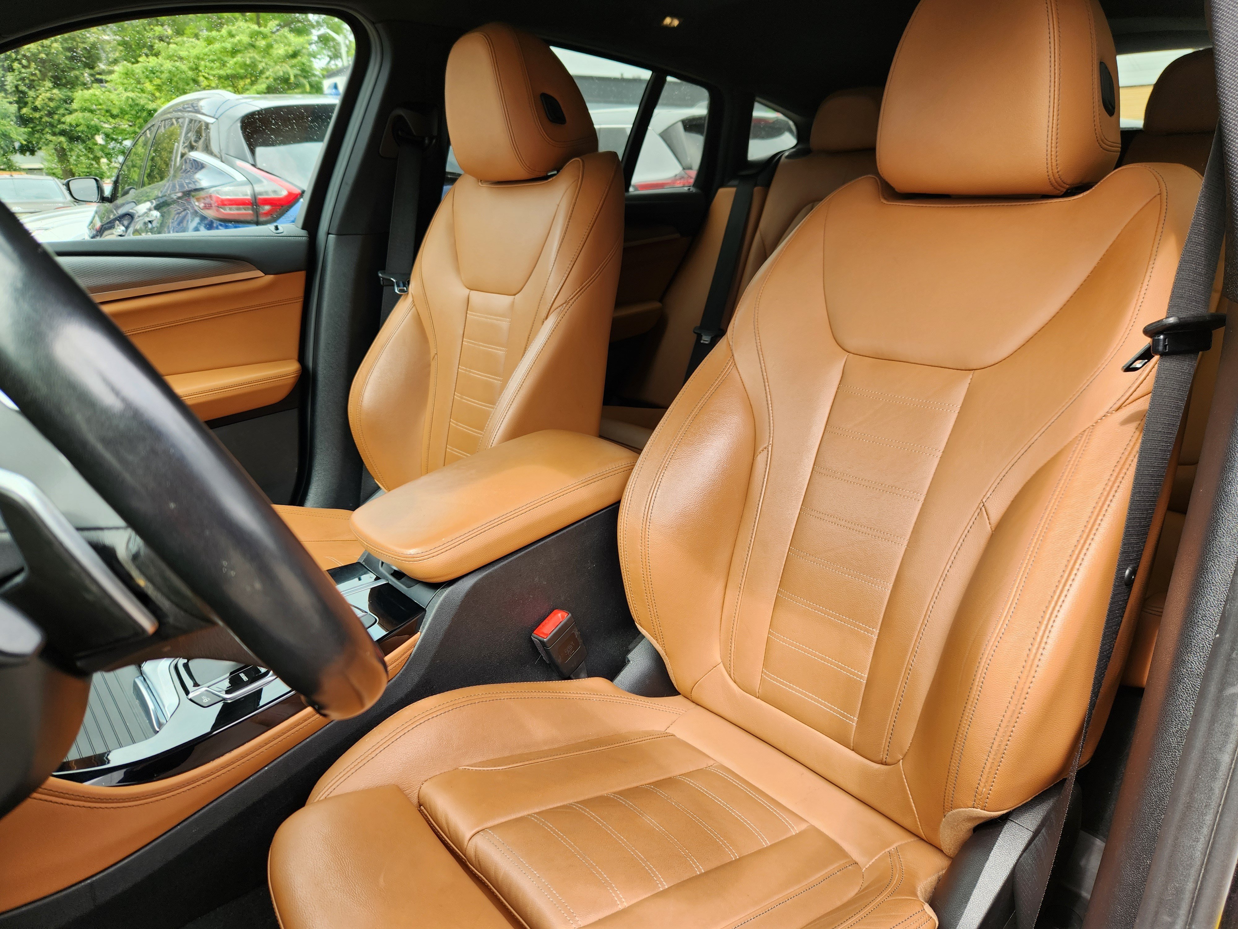 Used 2021 BMW X4 xDrive30i w/ M Sport Package AWD/4WD image 7
