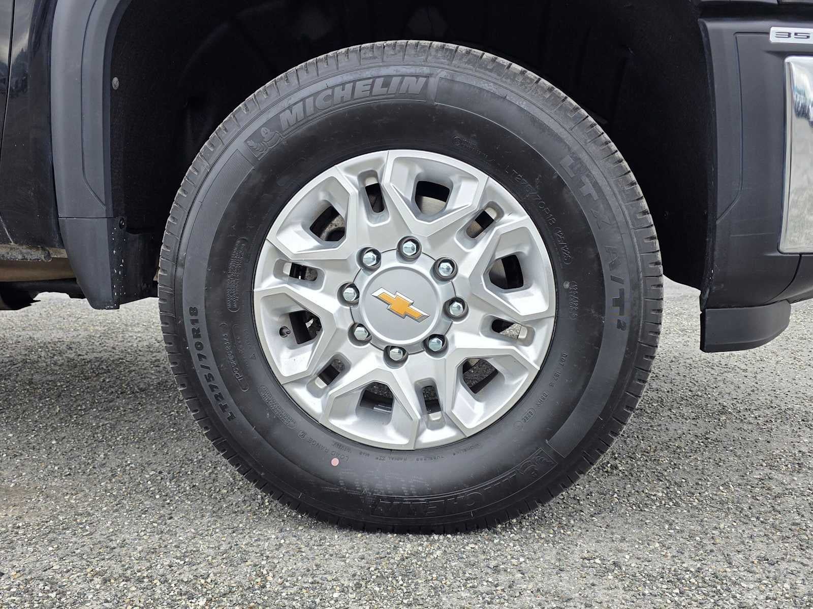 Certified 2025 GMC Sierra 3500 SLE w/ SLE Value Package AWD/4WD image 9