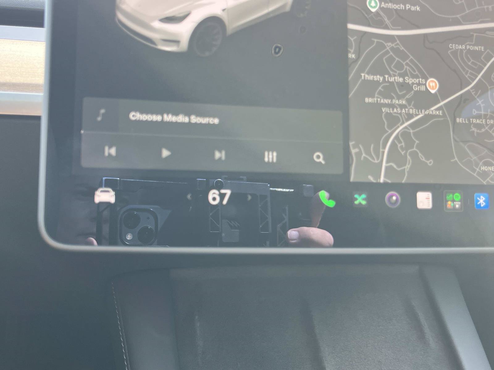 Used 2022 Tesla Model Y Long Range AWD/4WD image 38