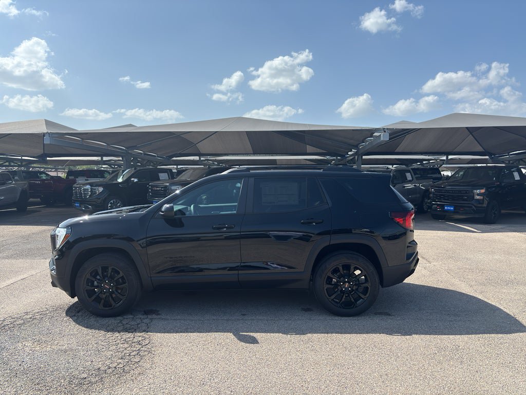 Used 2027 GMC Terrain Elevation w/ Elevation Premium Package FWD image 9