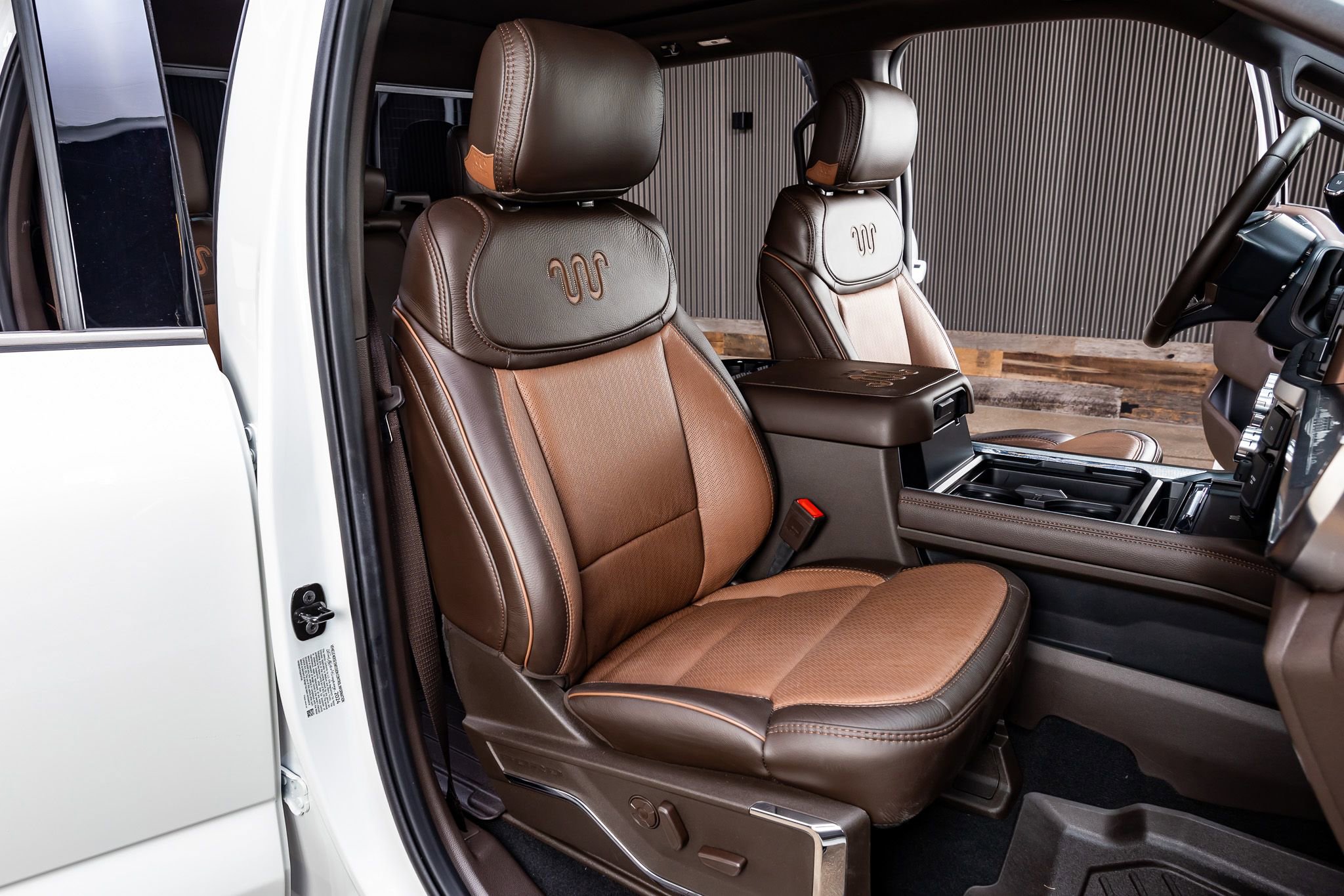 Used 2024 Ford F250 King Ranch w/ Chrome Package image 30