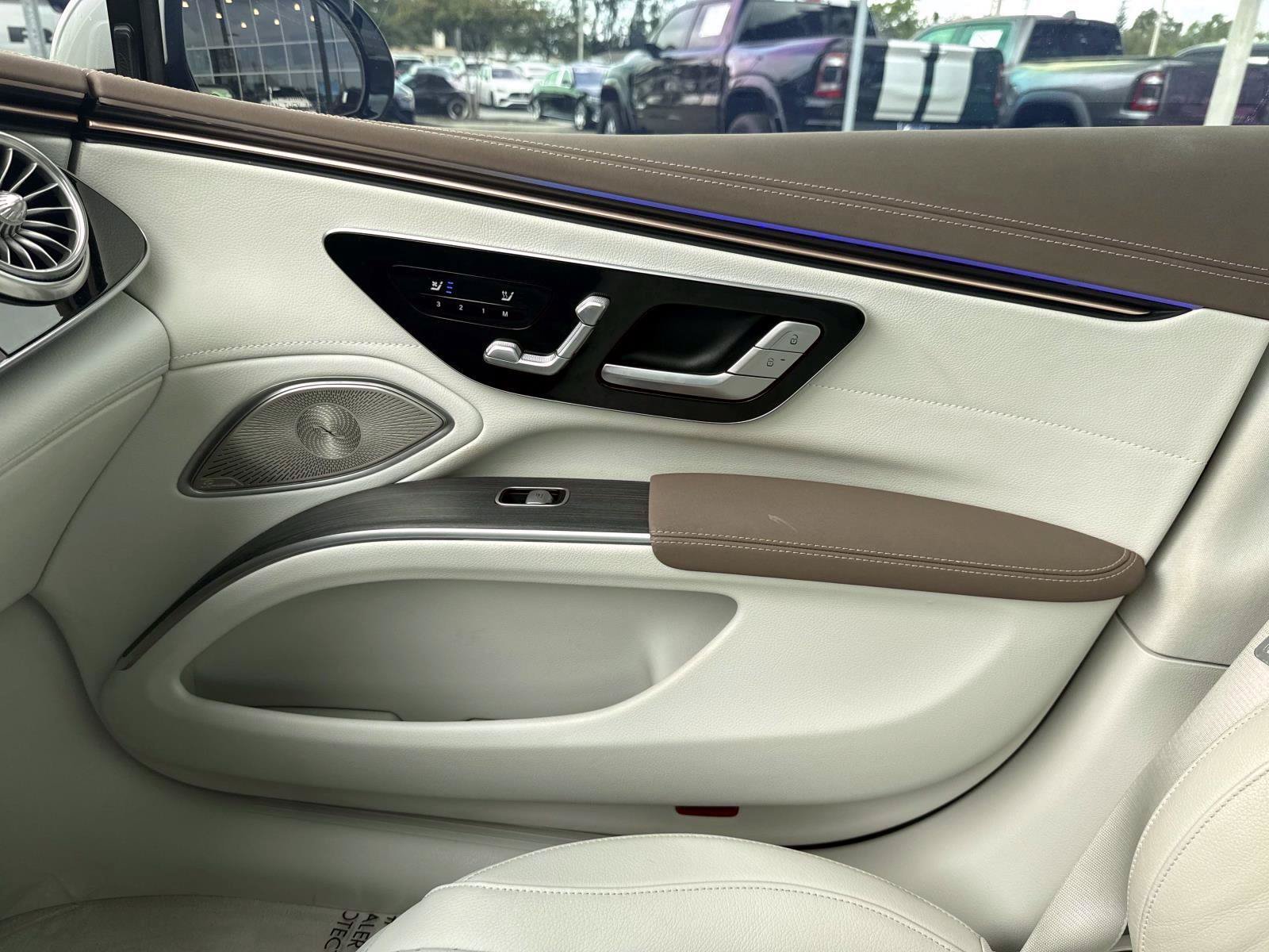 Certified 2023 Mercedes-Benz EQS 580 4MATIC Sedan image 23